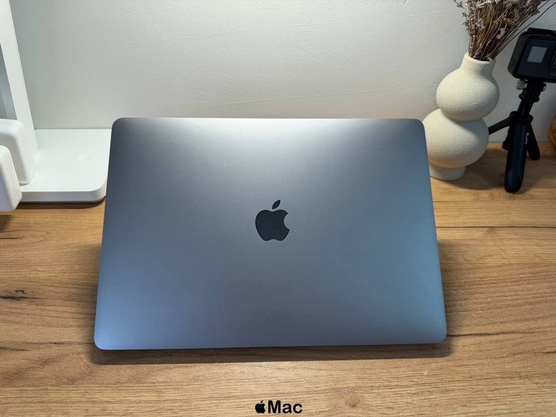 Apple MacBook Pro 2020 M1 16Gb 512Gb Space Gray TD505 фото