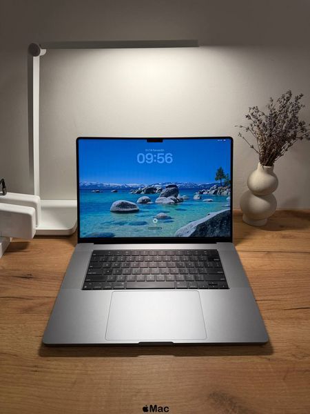 Apple MacBook Pro 16 2021 16-Core GPU M1 Pro 32Gb 512Gb Space Gray M2369 фото