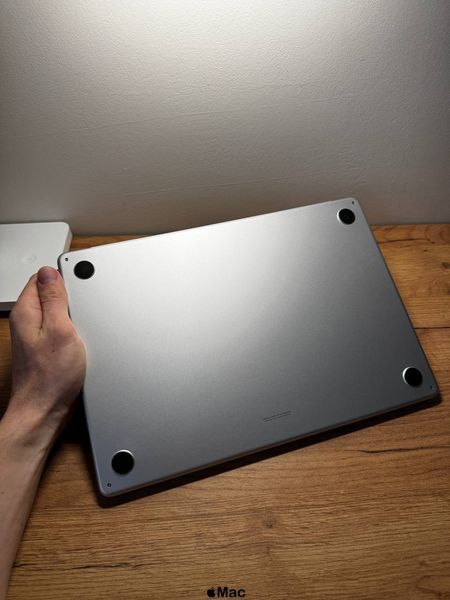 Apple MacBook Air 15' 2022 M2 8Gb 512Gb Silver M1486 фото