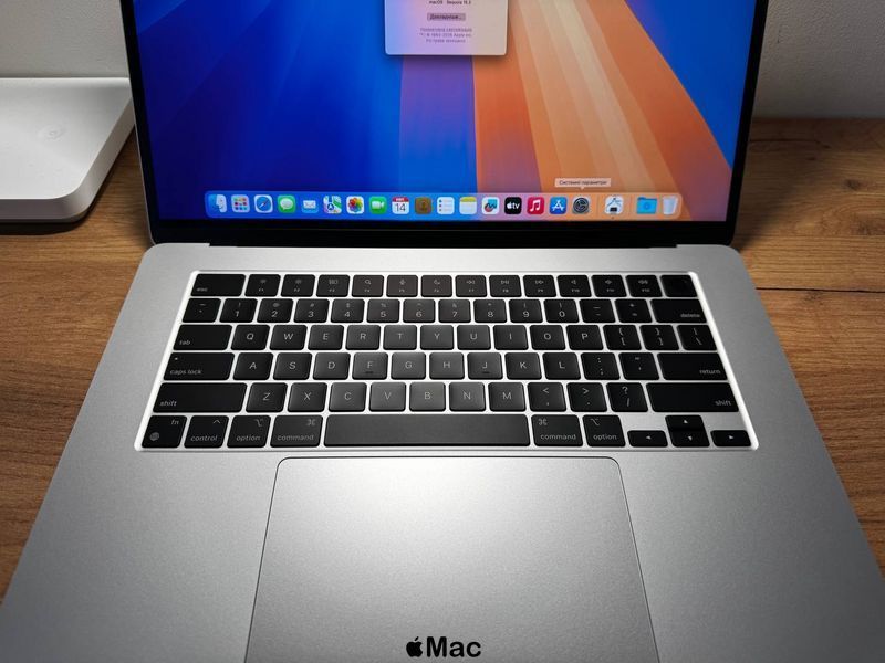 Apple MacBook Air 15' 2022 M2 8Gb 512Gb Silver M1486 фото
