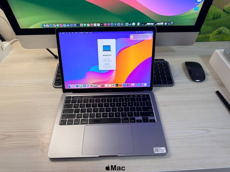 Apple MacBook Pro 2020 M1 16/512Gb Space Gray M1009 фото