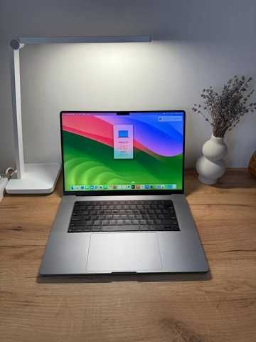 Купити Apple MacBook Pro 16 2021 24-Core M1 Max 32Gb RAM 512Gb SSD