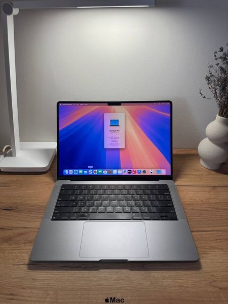 Apple MacBook Pro 14 2021 M1 Pro 32Gb 1000Gb Space Gray M1627 фото
