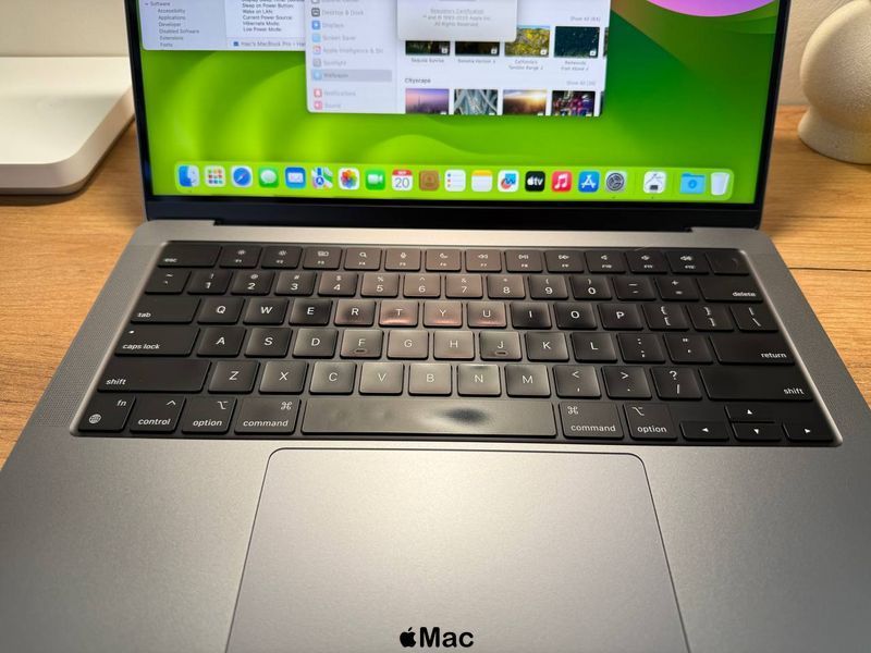 copy_Apple MacBook Pro 14 2021 10/14-Core M1 Pro 32Gb 512Gb Space Gray M1828 фото
