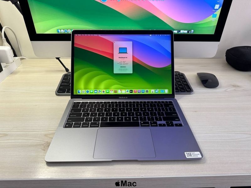 Apple MacBook Air 2020 M1 16/256Gb Space Gray M950 фото