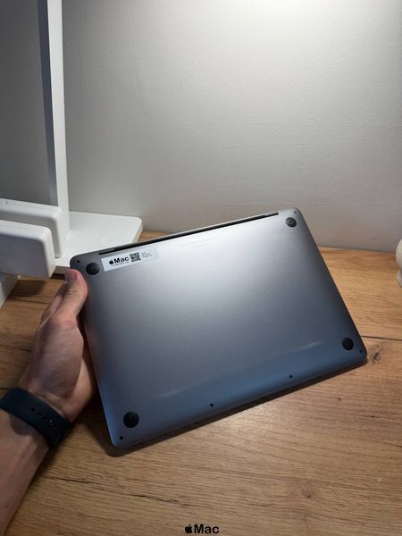 Apple MacBook Pro 2020 M1 8Gb 512Gb Space Gray M2582 фото