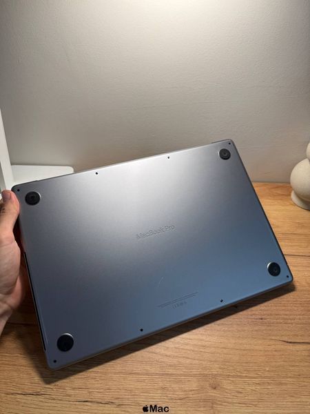 Apple MacBook Pro 16 2021 16-Core GPU M1 Pro 32Gb 1000Gb Space Gray M1815 фото