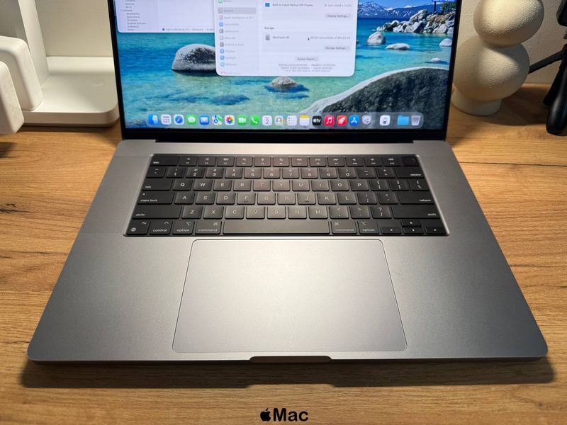 Apple MacBook Pro 16 2021 16-Core GPU M1 Pro 32Gb 1000Gb Space Gray T1933 фото
