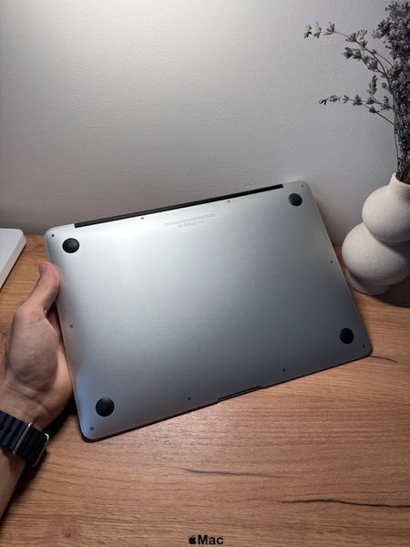 Apple MacBook Air 13 2015 Intel i7-5650U 8/256Gb Silver M1089 фото