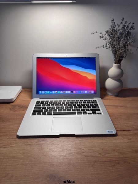 Apple MacBook Air 13 2015 Intel i7-5650U 8/256Gb Silver M1089 фото