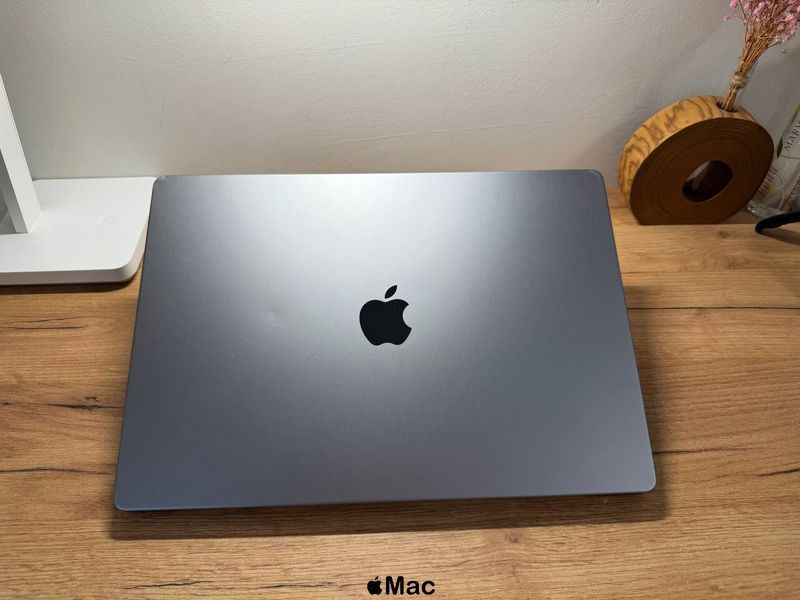 Apple MacBook Pro 16 2021 M1 Pro 32Gb RAM 1TB SSD Space Gray M2785 фото