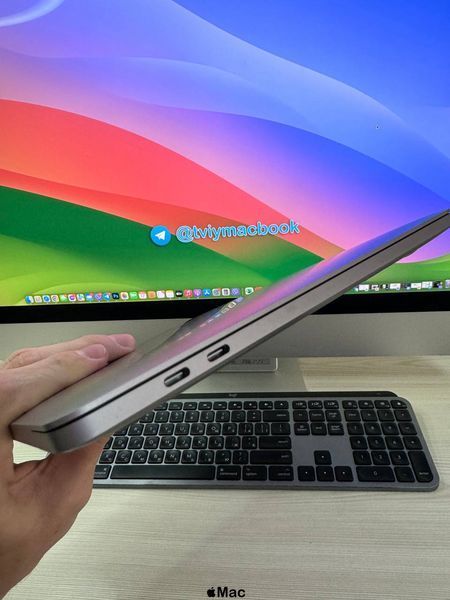 Apple MacBook Pro 2020 M1 16/512Gb Space Gray M936 фото