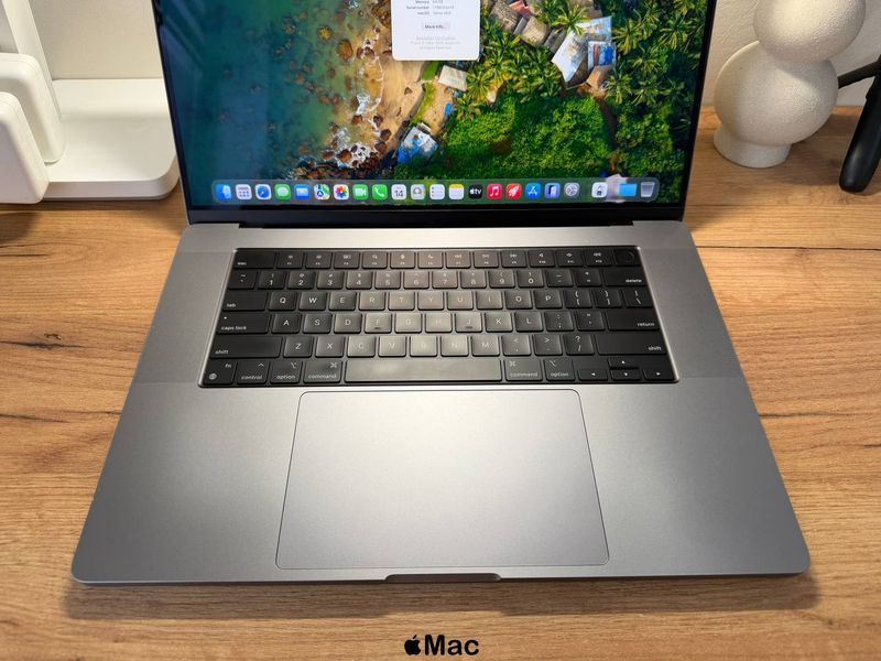 Apple MacBook Pro 16 2021 M1 Max 24 GPU 64Gb RAM 512GB SSD Space Gray M2712 фото