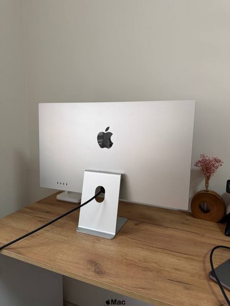 Apple Studio Display 27 Inch 5K Retina Tilt-Adjustable Stand Nano-Texture Glass M2737 фото
