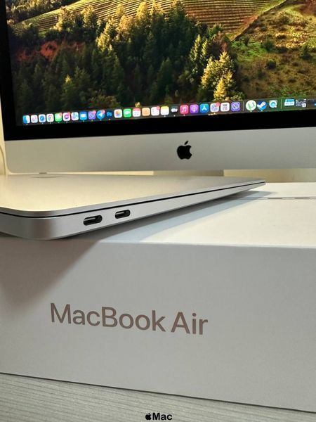 Apple MacBook Air 2020 M1 8/256Gb Silver M866 фото