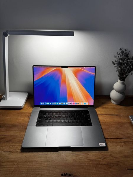 Apple MacBook Pro 16 2021 M1 Pro 16Gb 512Gb Space Gray M1271 фото
