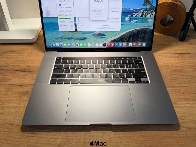 Apple MacBook Pro 16 2019 intel i7 16Gb 512Gb SSD Radeon 5300M 4Gb Space Gray M2229 фото