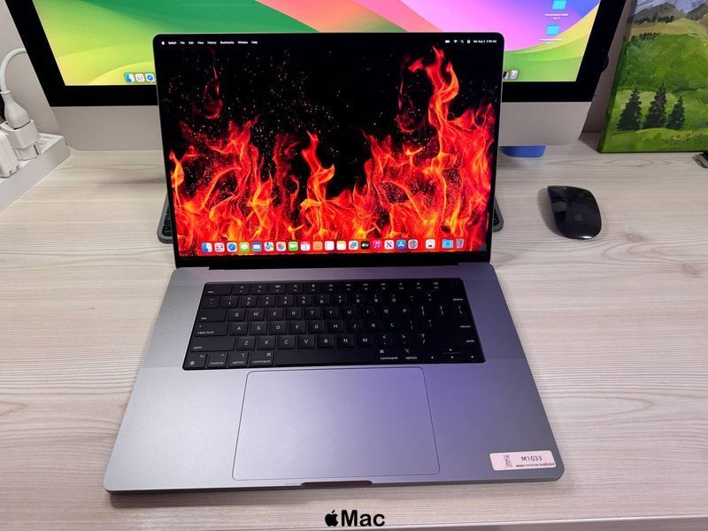 Apple MacBook Pro 16 2023 M2 Pro 16/512Gb Space Gray  M1033 фото