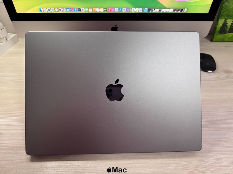 Apple MacBook Pro 16 2023 M2 Pro 16/512Gb Space Gray  M1033 фото