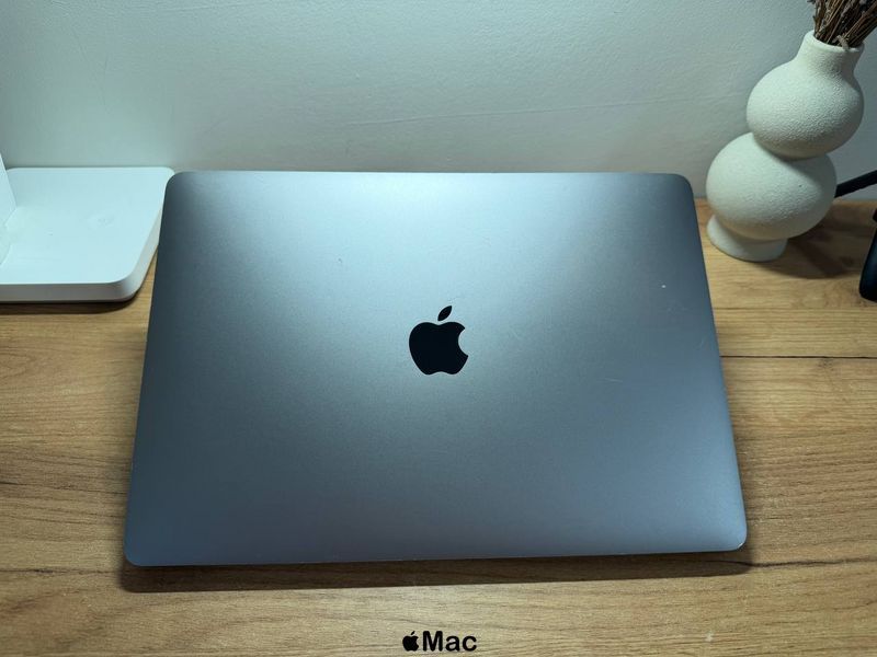 Apple MacBook Pro 2020 M1 8Gb 512Gb Space Gray M2583 фото