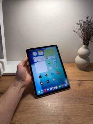 Apple iPad Air 4th Gen 256GB - Wi-Fi - Silver  M2445 фото