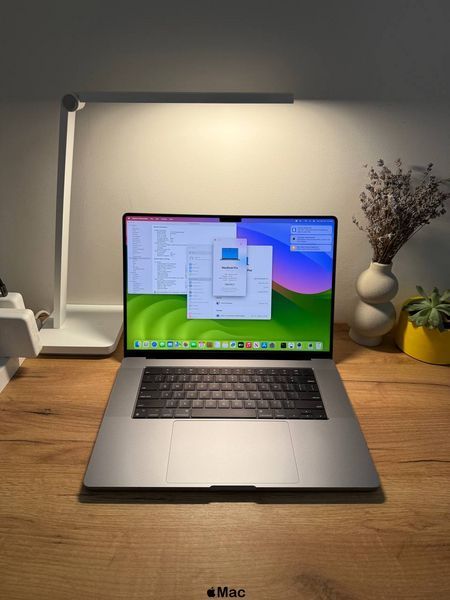 Apple MacBook Pro 16 2021 24-Core GPU M1 MAX 32Gb 1000GB Space Gray M1971 фото