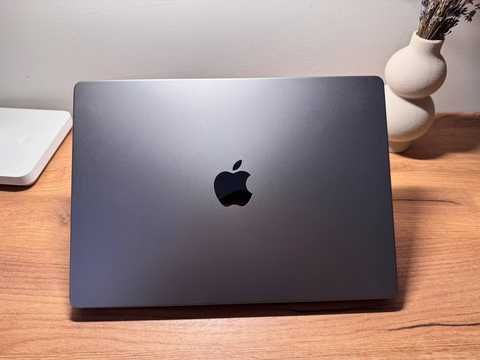 Купити Apple MacBook Pro 14 2021 M1 Max 32Gb 1Tb Space Gray M1036