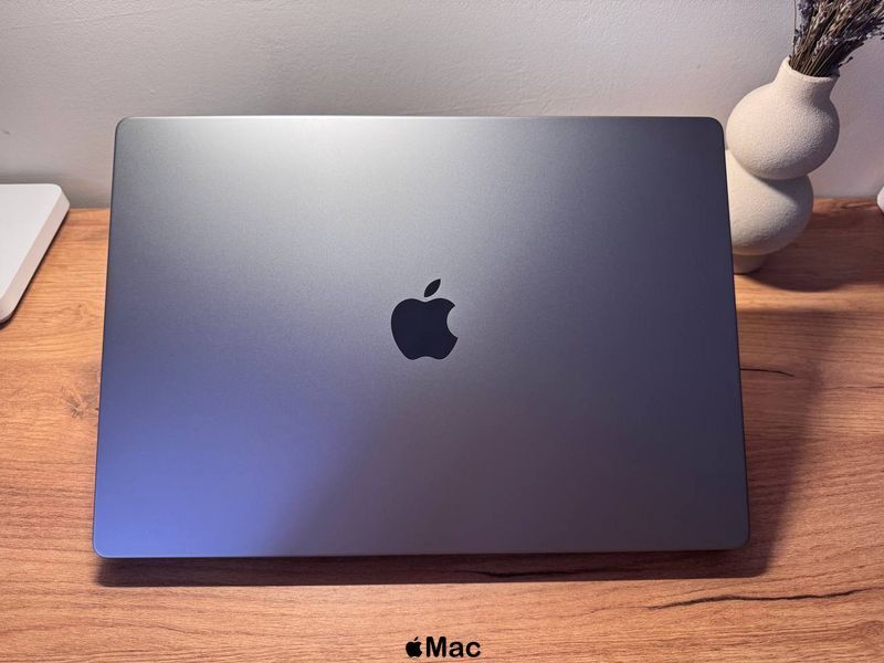 Apple MacBook Pro 16 2023 M2 Pro 16Gb 1Tb Space Gray M103 фото