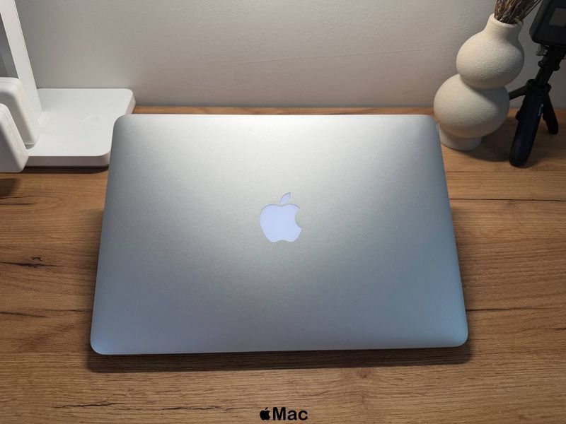 Apple MacBook Pro 13 2015 Intel i5 16GB 256GB Silver TR491 фото