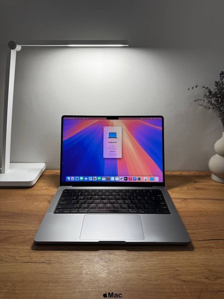 Apple MacBook Pro 14 2021 M1 Pro 16Gb 512Gb Space Gray M1421 фото