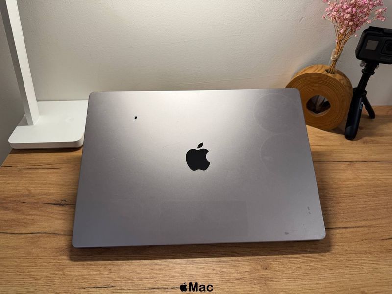 Apple MacBook Pro 16 2021 M1 Pro 32Gb RAM 1TB SSD Space Gray M2751 фото