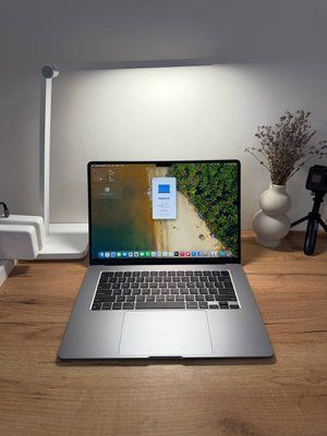 Apple MacBook Air 2024 15' M3 16GB RAM 512GB SSD Space Gray M2639 фото