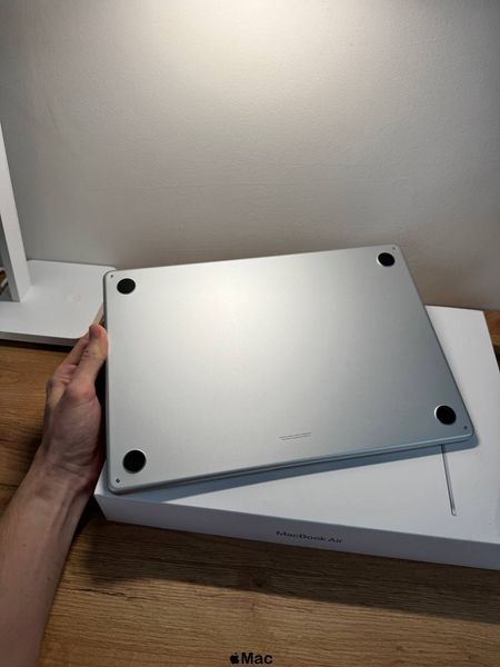 Apple MacBook Air 15' 2024 M3 16/512Gb Silver S02 фото