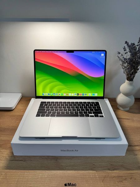 Apple MacBook Air 15' 2024 M3 16/512Gb Silver S02 фото
