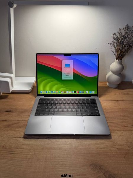 Apple MacBook Pro 14 2021 M1 Pro 32Gb 512Gb Space Gray M2218 фото