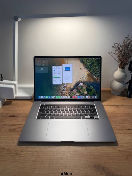 Apple MacBook Pro 16 2019 intel i9-9980HK 32Gb 1TB SSD Radeon 5500M 8Gb Space Gray M2608 фото