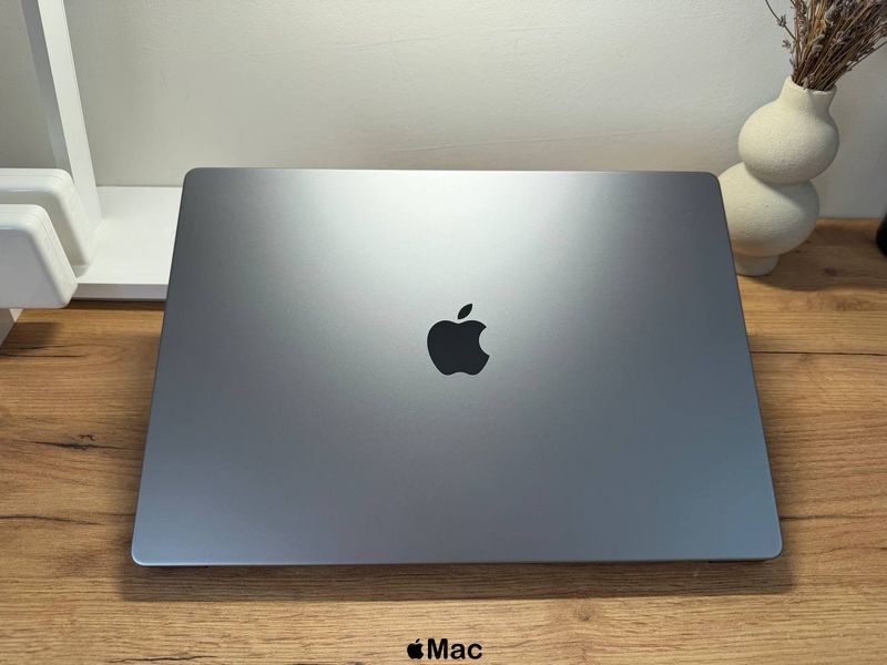 Apple MacBook Pro 16 2021 M1 Pro 16Gb 1Tb SSD Space Gray M2510 фото
