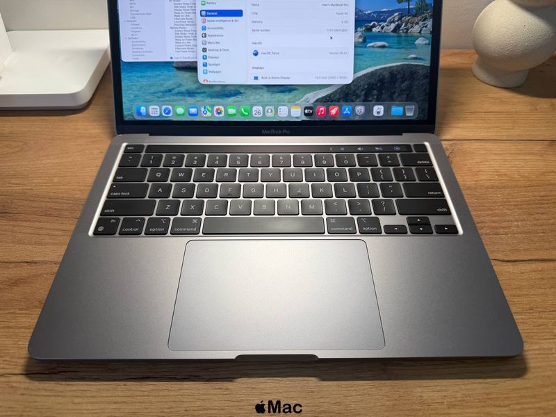 Apple MacBook Pro 2020 M1 8Gb 512Gb Space Gray M2505 фото