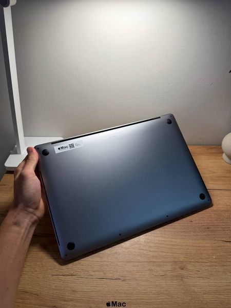 Apple MacBook Pro 16 2019 intel i9-9980H 32Gb 1TB SSD Radeon 5300M 4Gb Space Gray M2699 фото