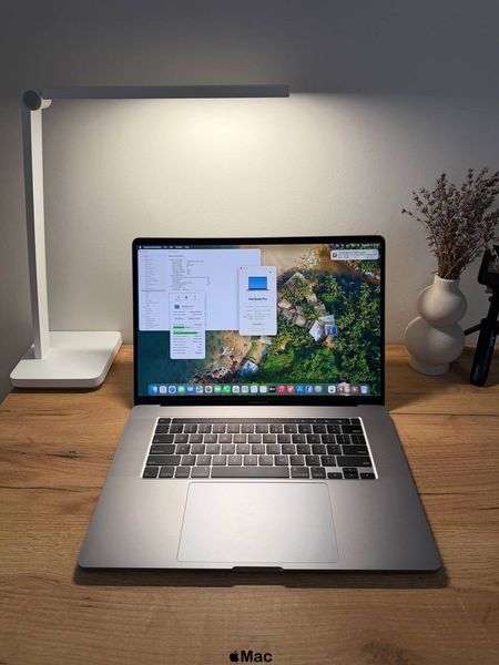 Apple MacBook Pro 16 2019 intel i9-9980H 32Gb 1TB SSD Radeon 5300M 4Gb Space Gray M2699 фото