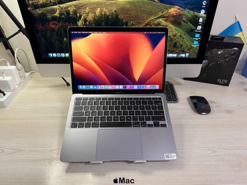 Apple MacBook Air 2020 M1 8/256Gb Space Gray M870 фото