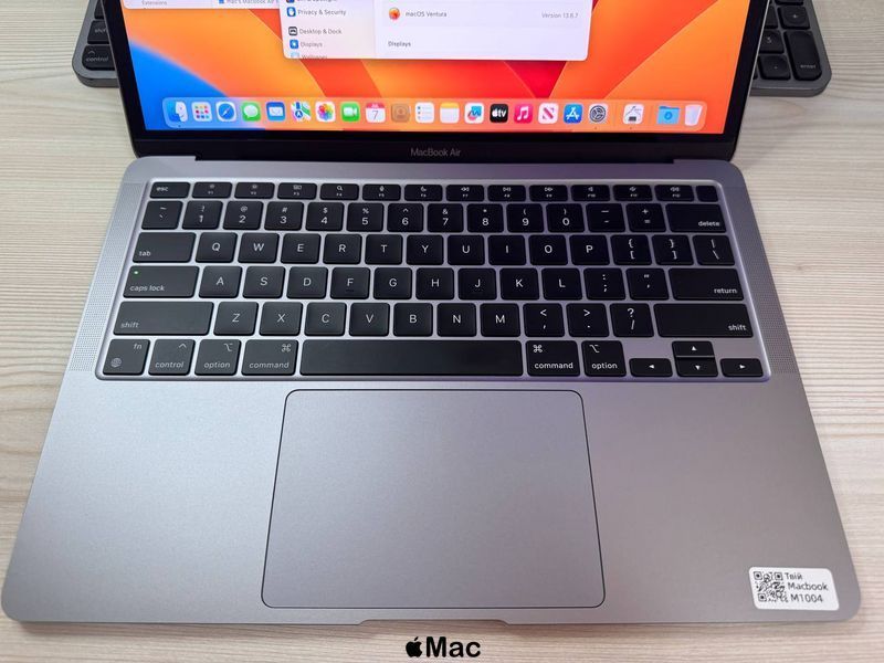 Apple MacBook Air 2020 M1 16/256Gb Space Gray M1004 фото